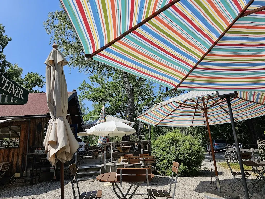 "Wirtshaus zur Hirschauer Bucht" am Chiemsee restaurant in Grabenstätt