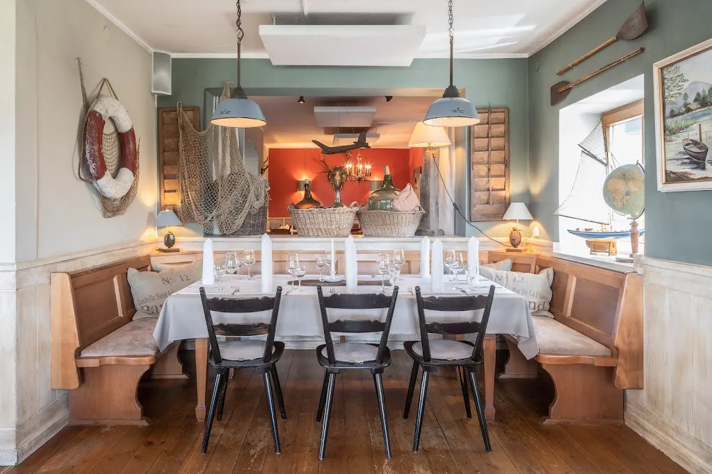 Chiemseefischer restaurant in Grabenstätt