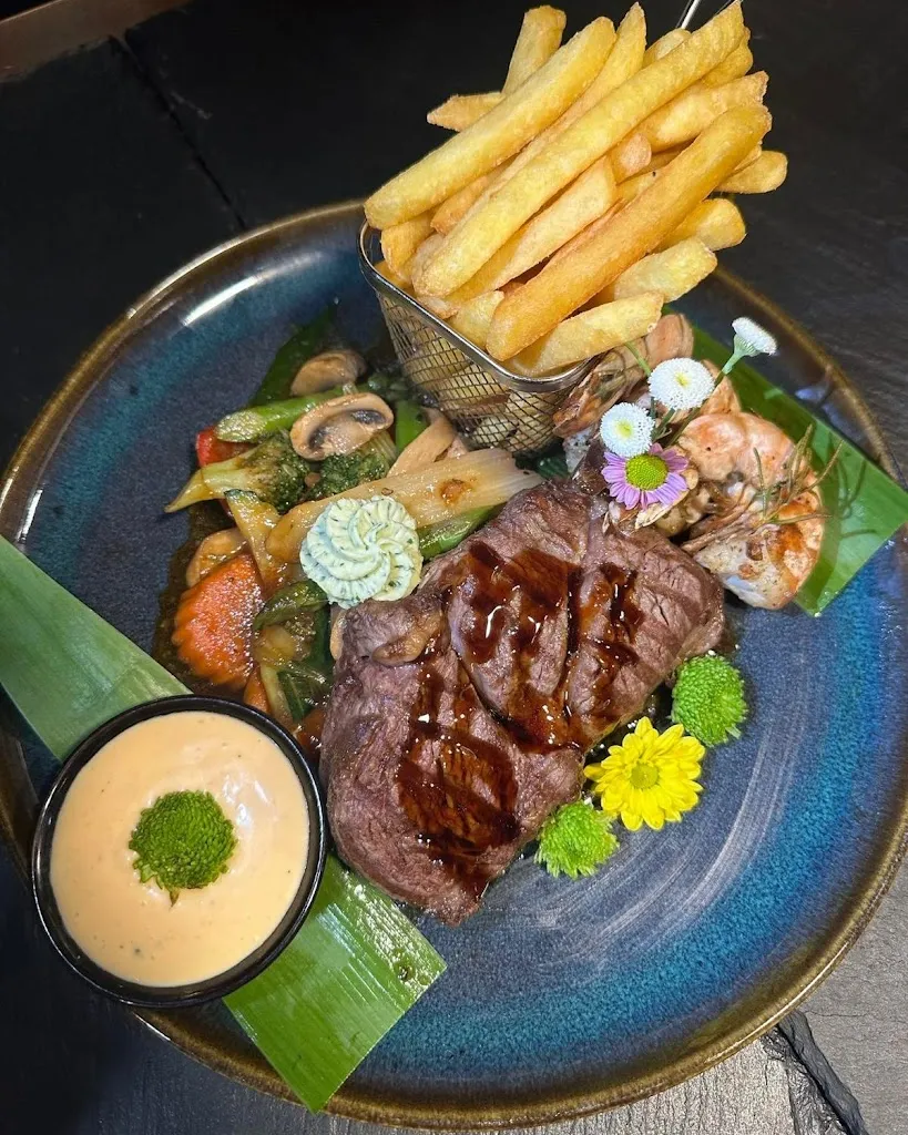 CatTuong Duong_Golden Koi_Bobenheim-Roxheim_review