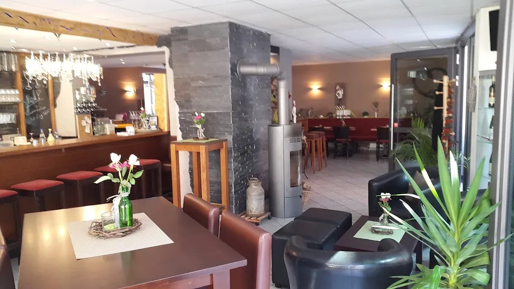 Weincafé Korkenzieher_Briedel_slider_image_1