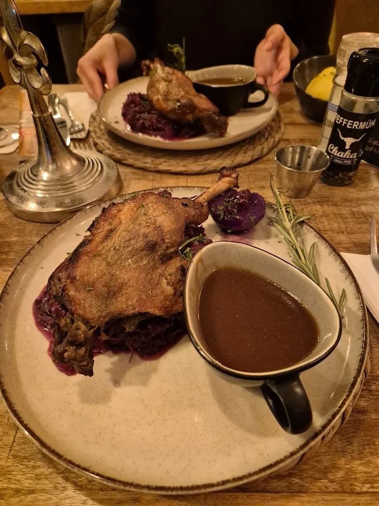 Chaka's_Bornheim_slider_image_3