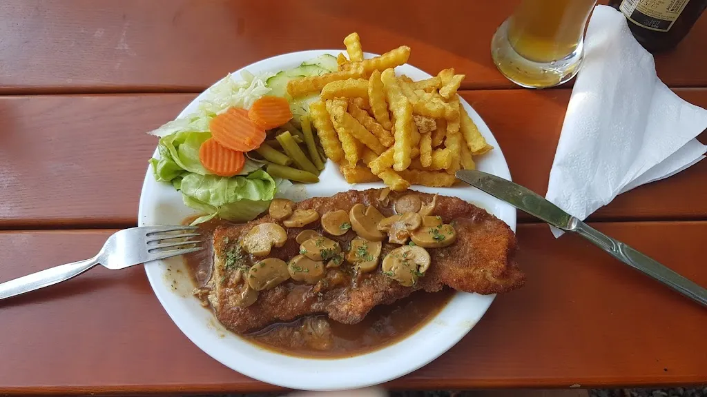 Gasthaus zum Saaletal restaurant in Gräfendorf