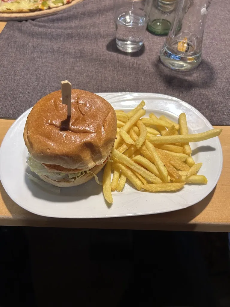 Nishil Nath_Gaststätte Noss_Cochem_review