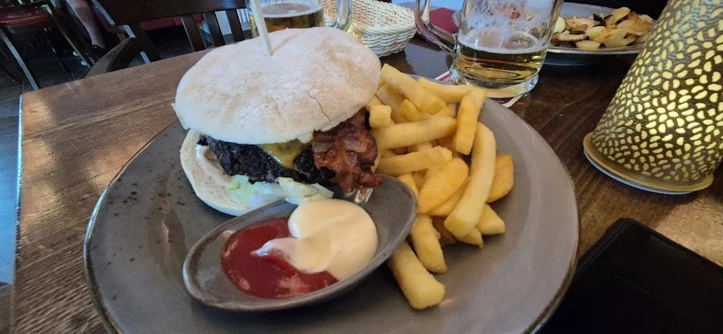 Bistro 4-Witz_Morbach_slider_image_2