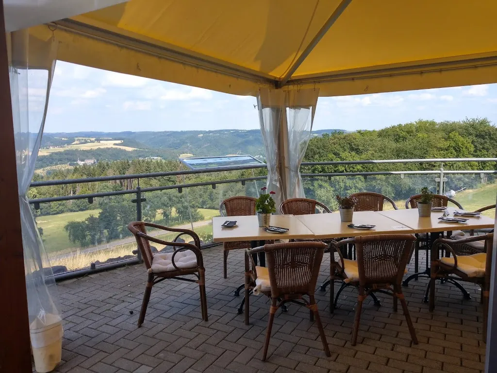 Malberg Hütte restaurant in (Wied)