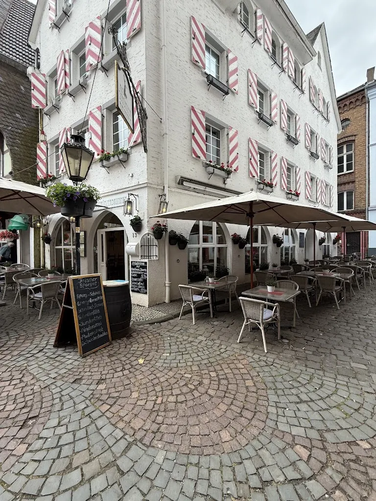 Melanie H._Restaurant Am Strünzerbrunnen_Rhein_review