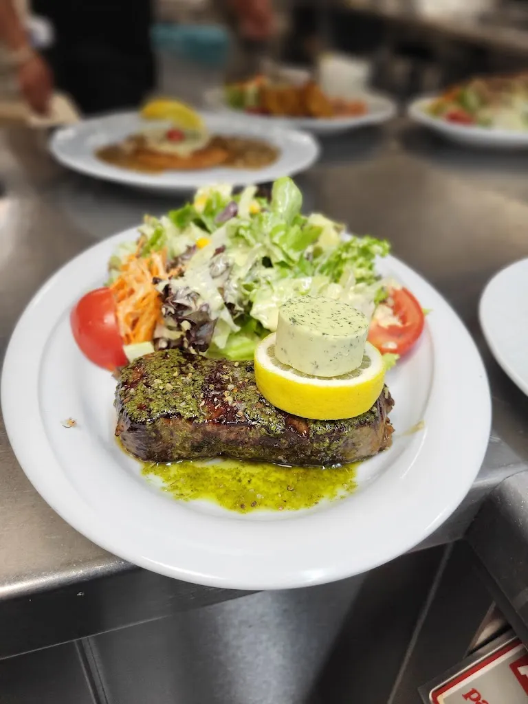 Menu_Landgasthaus Mutter Krauss: Traditionelle Deutsch-Hessische Küche & Großer Biergarten_Taunus_image_7