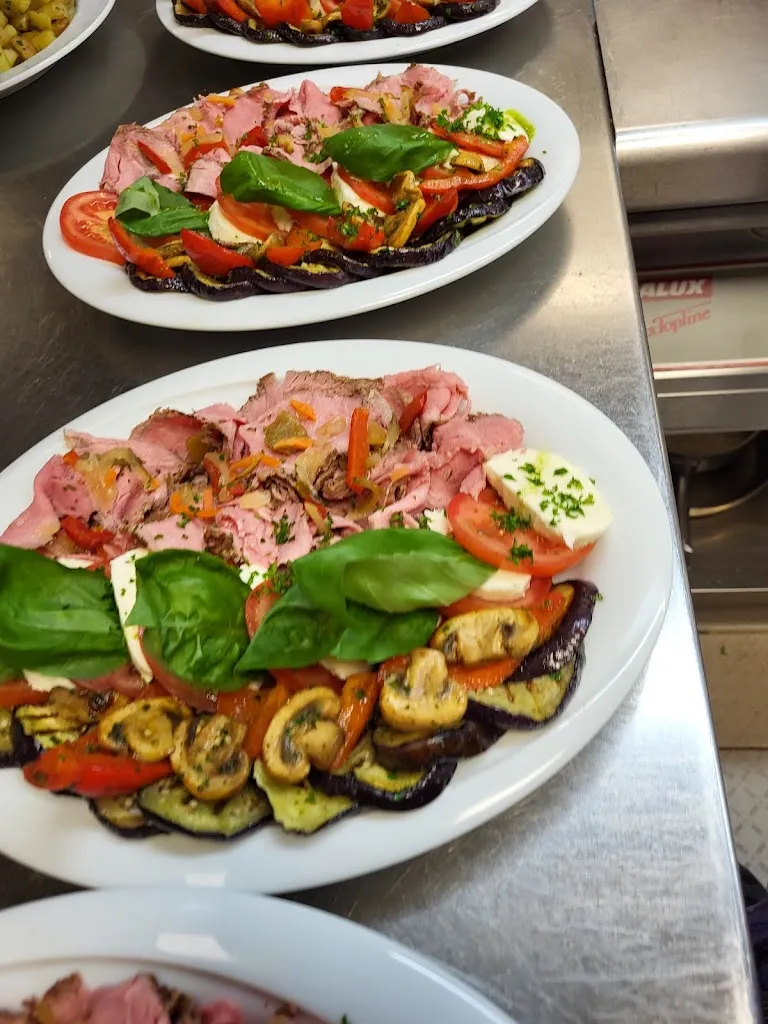 Menu_Landgasthaus Mutter Krauss: Traditionelle Deutsch-Hessische Küche & Großer Biergarten_Taunus_image_8