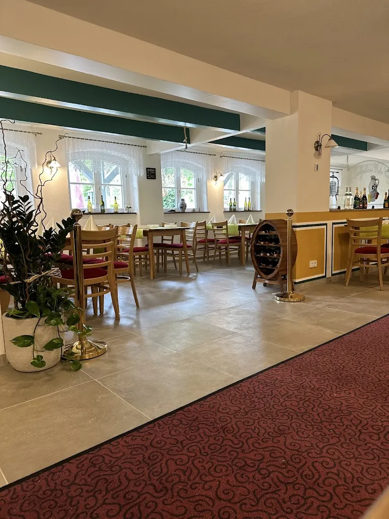 Landgasthaus Mutter Krauss: Traditionelle Deutsch-Hessische Küche & Großer Biergarten_Taunus_slider_image_3