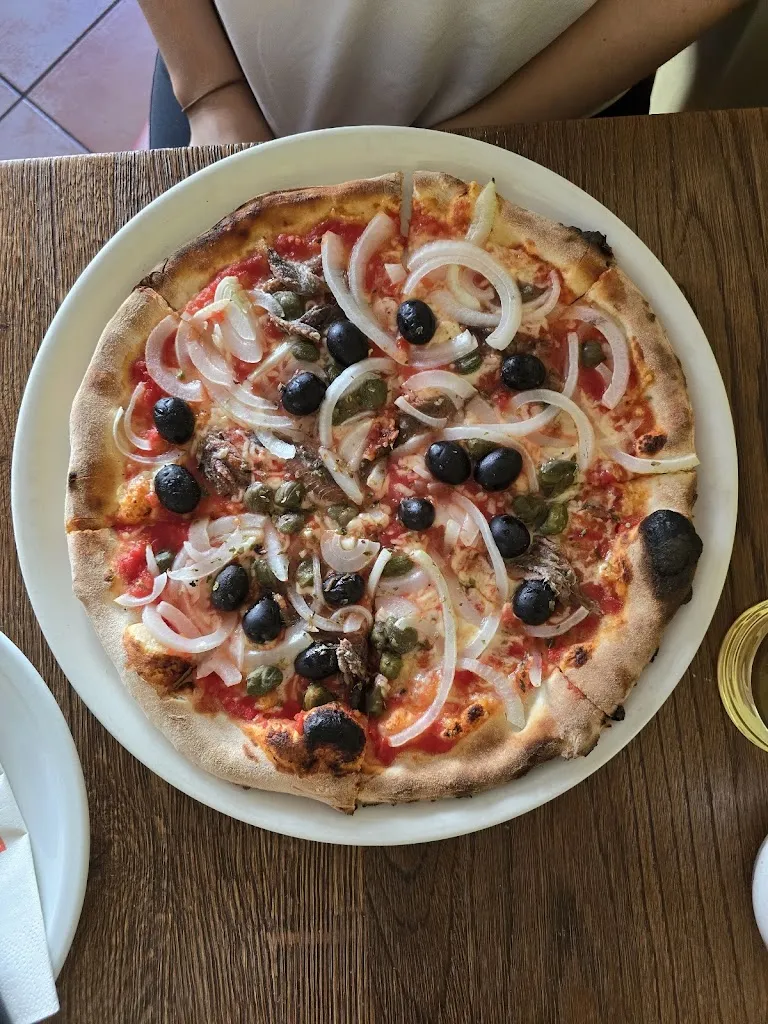 Pizzeria Petro_Taunus_slider_image_3