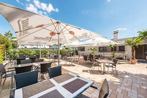 Restaurant & Pizzeria Tennisclub Schwalbach_Taunus_slider_image_1