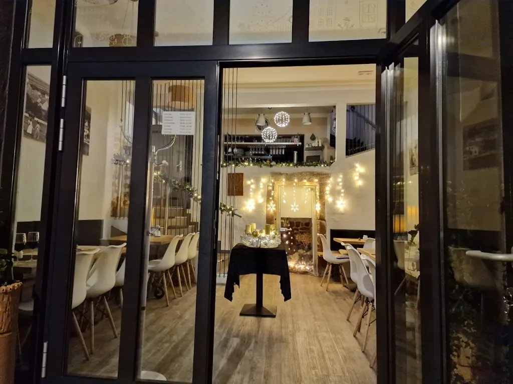 Burg Bistro Bella Vista_Dudeldorf_slider_image_1