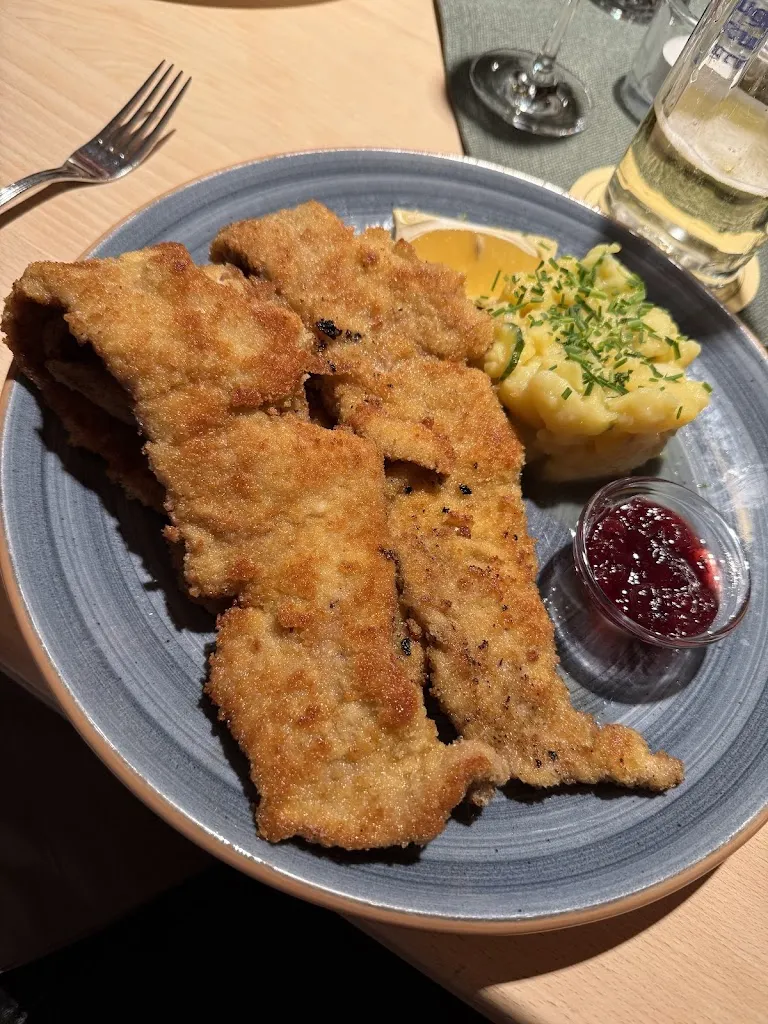 Tegernseer Hof - Wirtshaus und Biergarten_Tegernsee_slider_image_2