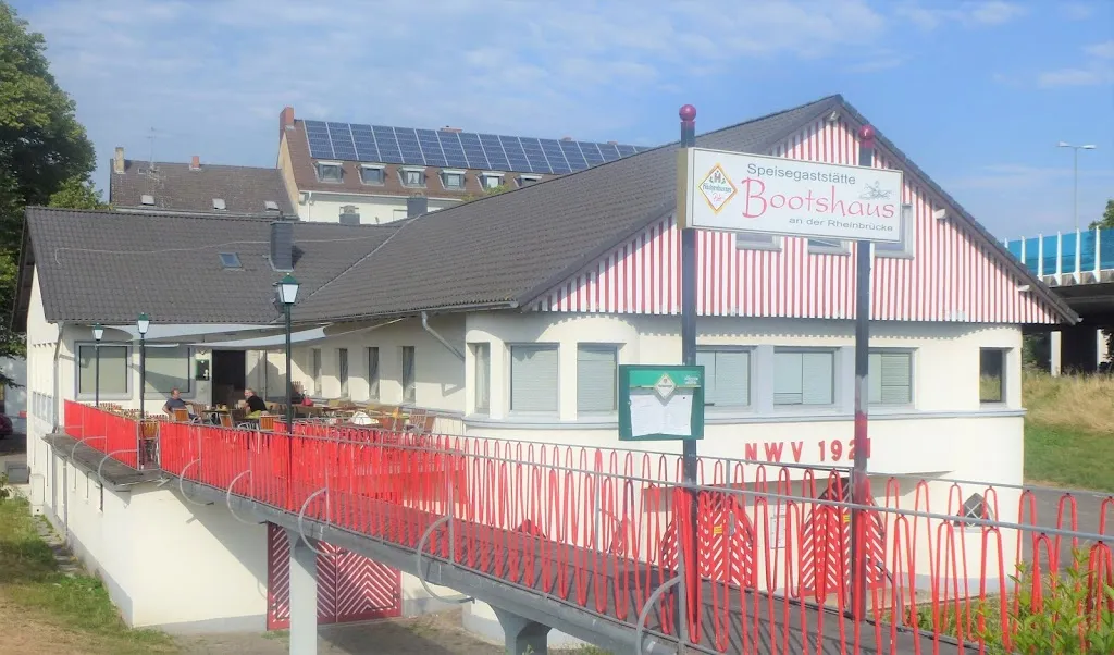 Gaststätte Bootshaus an der Rheinbrücke_Neuwied_slider_image_2