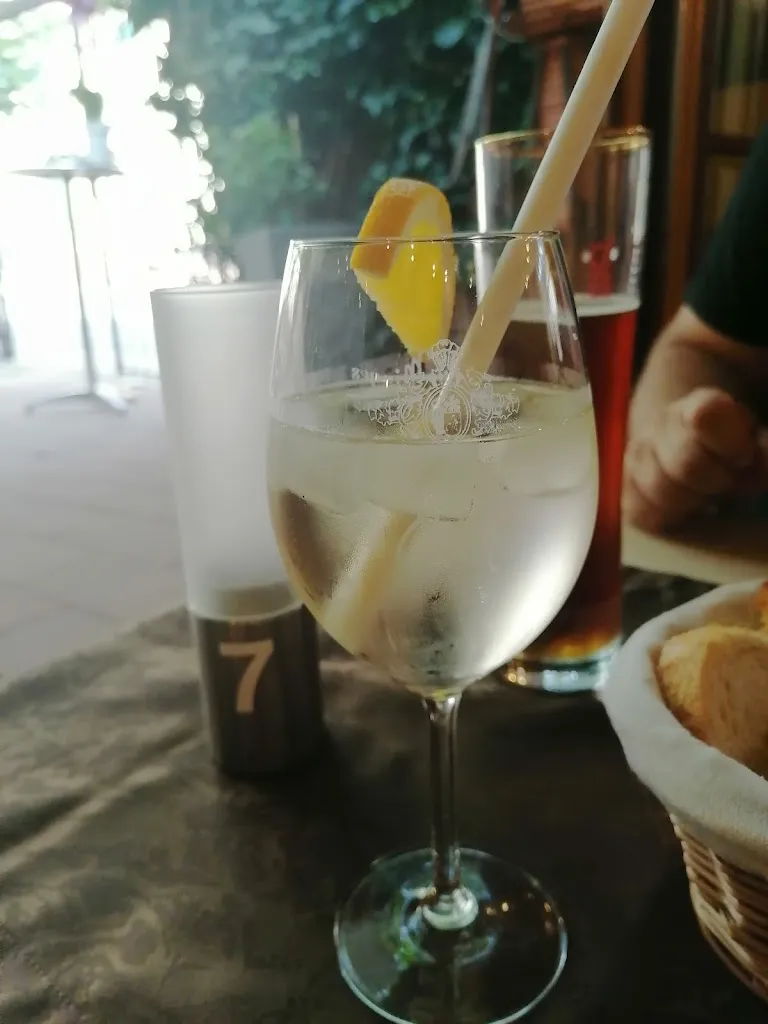 Menu_Restaurant Schlemmerzeit by Ahmad_Edesheim_image_9