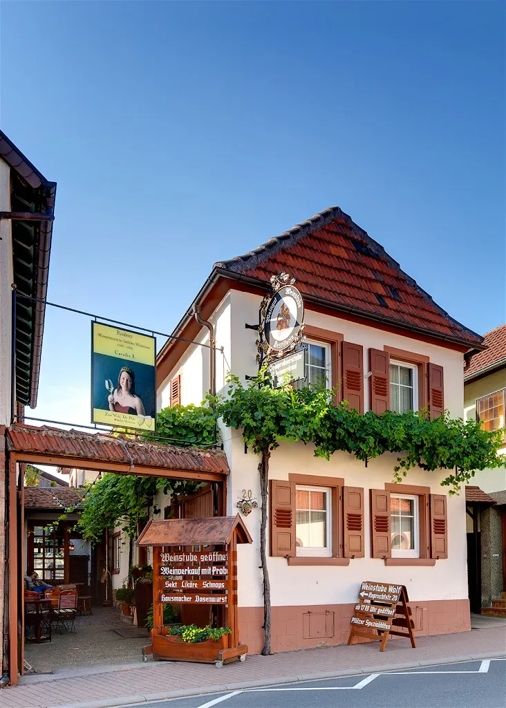 Weingut H.u.C. Wolf & Weinstube Wolf_Edesheim_slider_image_2