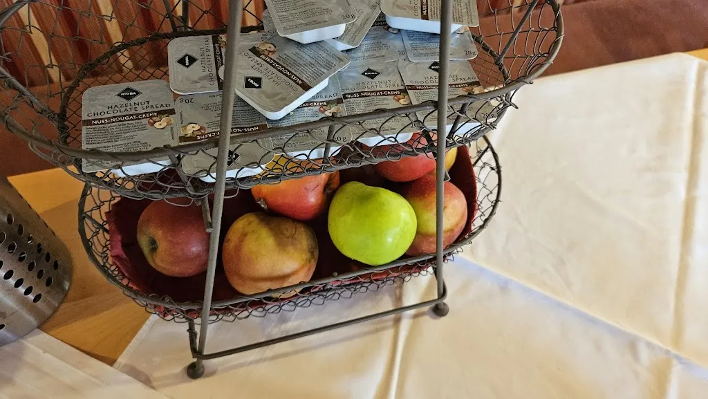 Jeannette Peters_Gasthof Weidenau_Tegernsee_review