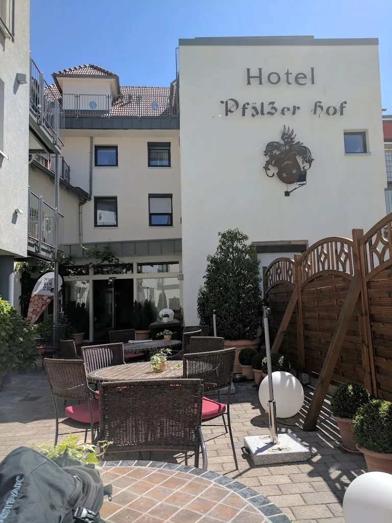 Lenard K._Hotel Restaurant Pfälzer Hof_Edenkoben_avis