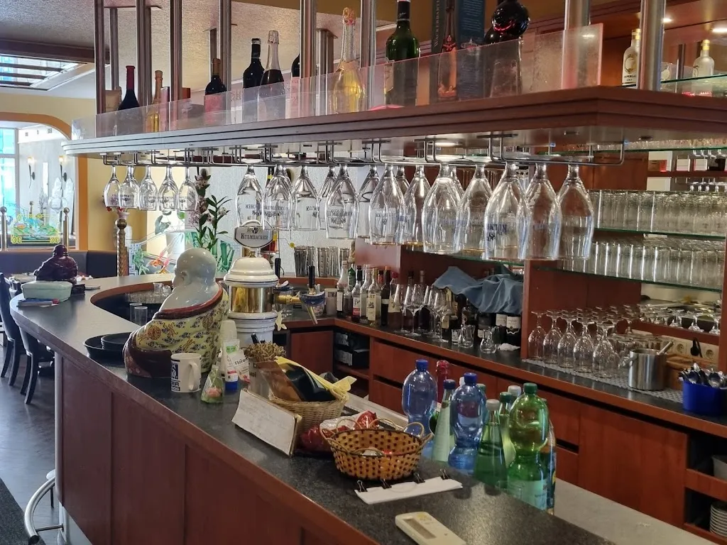 Annette Lindner_Asia-Haus Mekong_Eisenberg_review