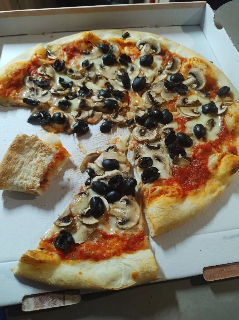 Pizzeria Margherita & Co_Eisenberg_slider_image_3