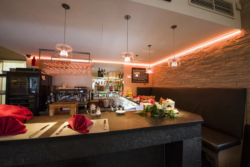 rosso enoteca italiana_Tegernsee_slider_image_1