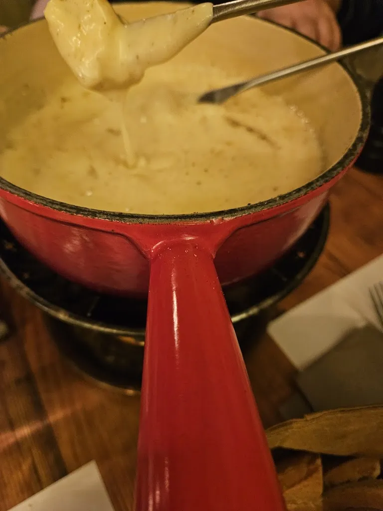 Menu_FREIBURGER FALLE Steaks & Cheese_Murten_image_7