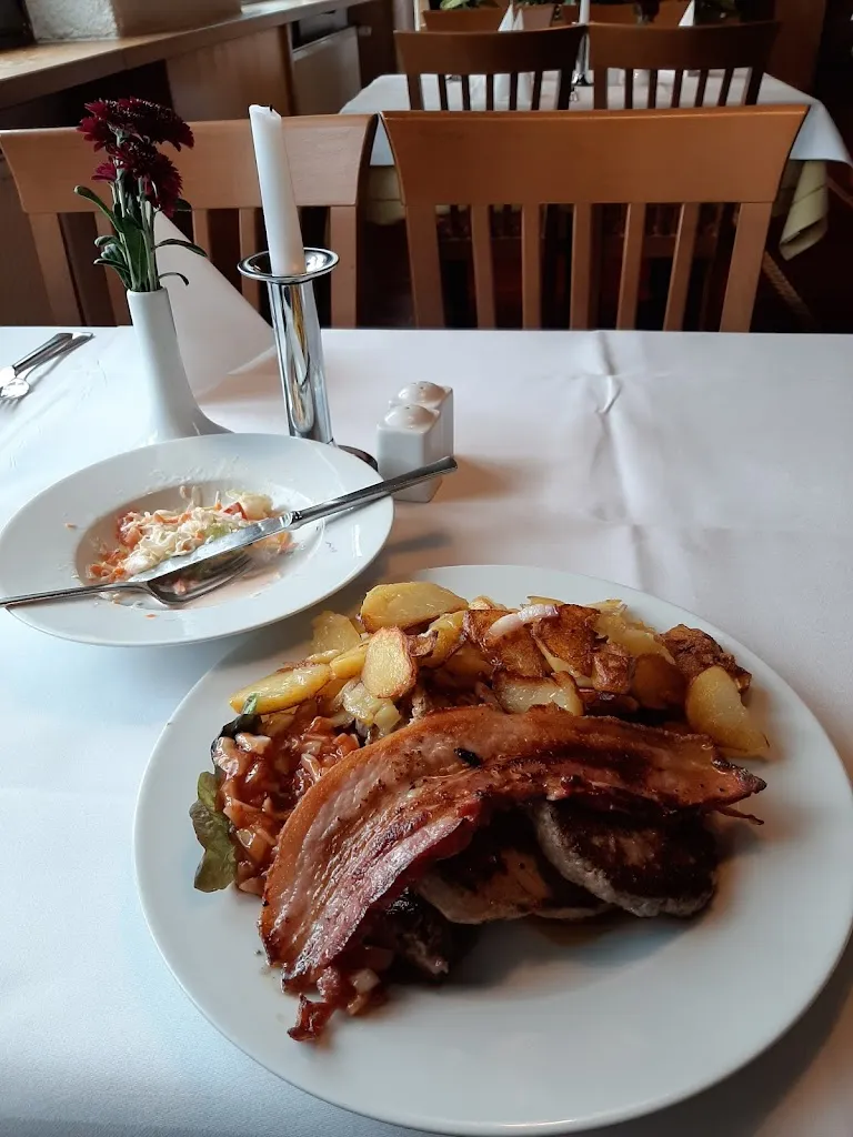 Menu_Restaurant Croatia_Gilching_image_4