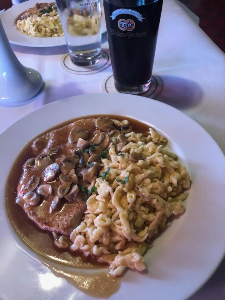 Linda Hahn_Restaurant Croatia_Gilching_review