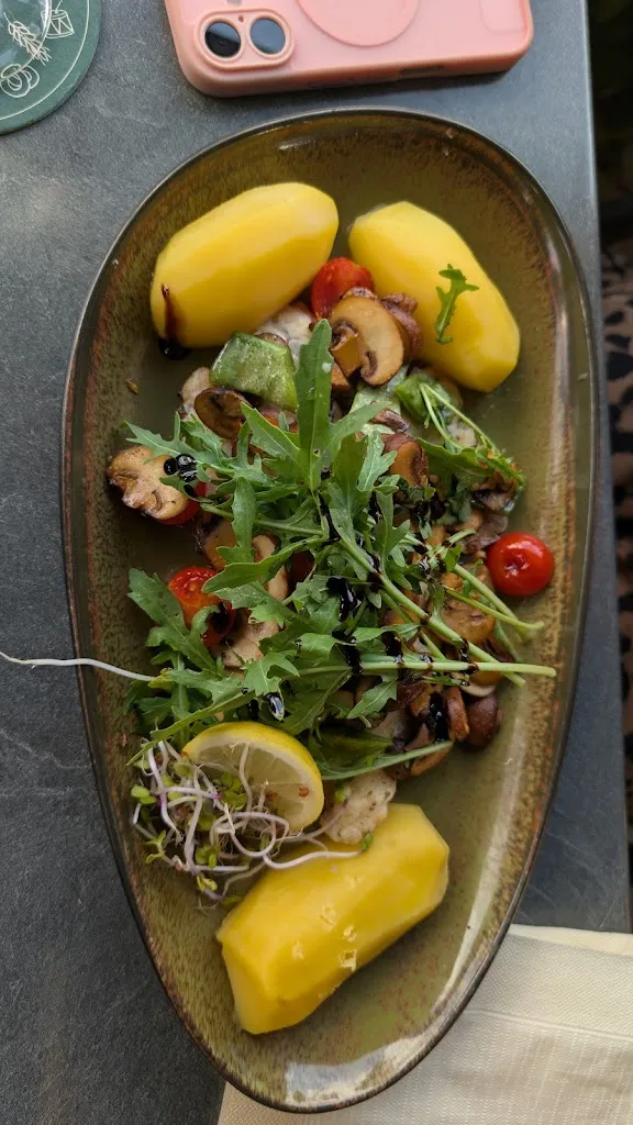 Tommy Weiser_Clubhaus Restaurant_Friedrichshafen_review