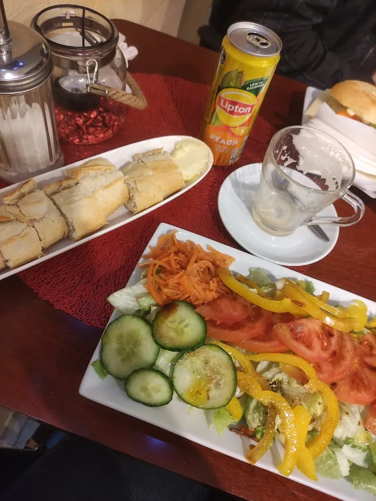 Laura 4_Snack Express_Gerolstein_review