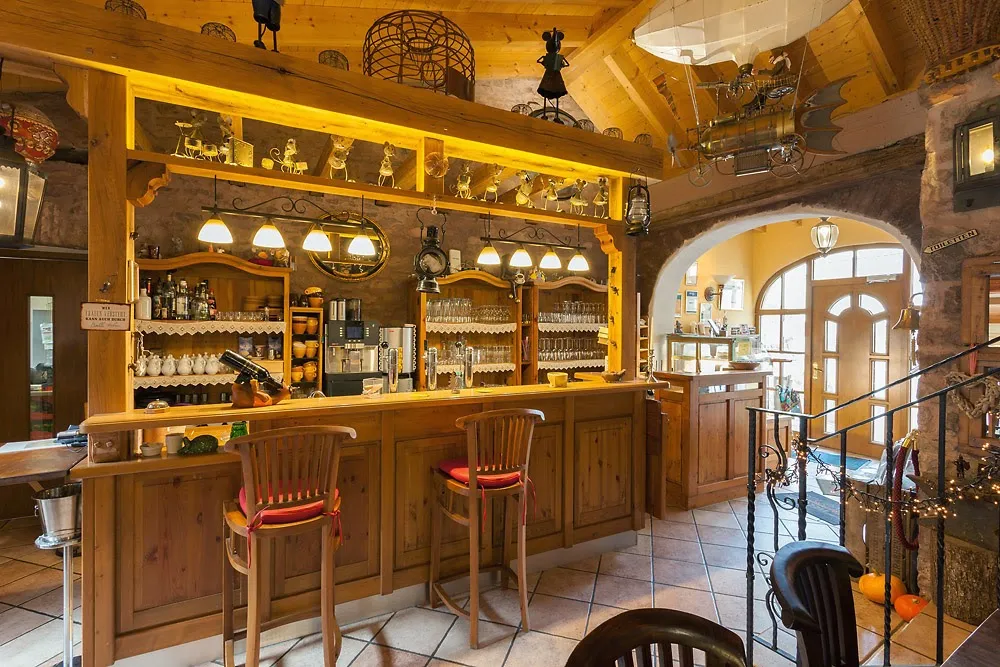 Café / Restaurant „Mausefalle“_Neroth_slider_image_1