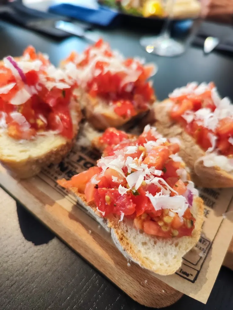 Menu_Di Bello Gelato Panini Bar_Großkarlbach_image_8