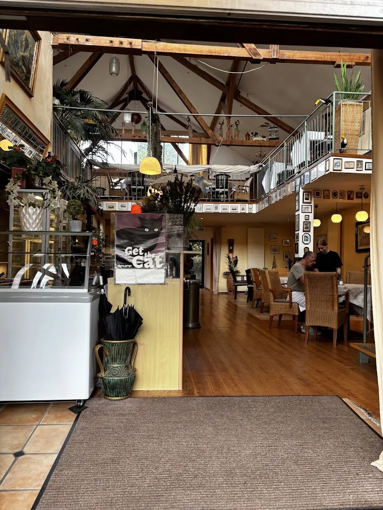 Lucia R_Cafehaus am Eckbach - Jürgen Morcinczyk_Großkarlbach_review