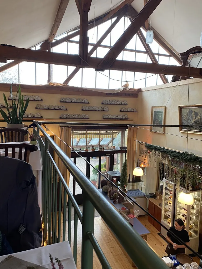 Levin Kobelke_Cafehaus am Eckbach - Jürgen Morcinczyk_Großkarlbach_review