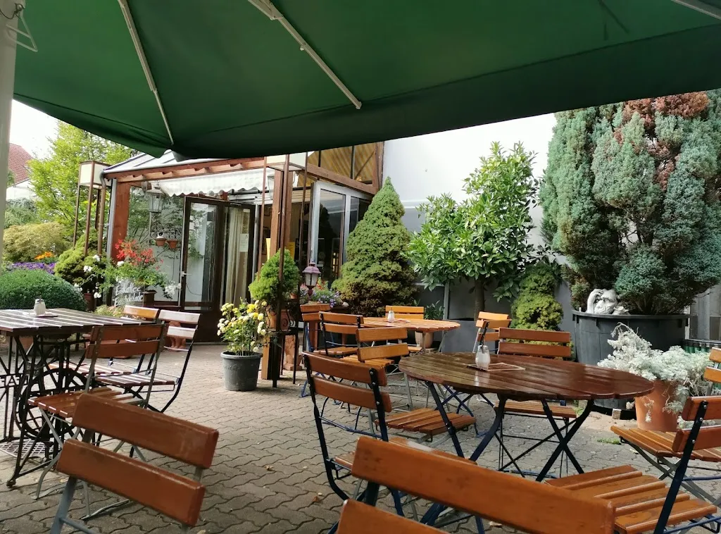 Cafehaus am Eckbach - Jürgen Morcinczyk ristorante a Großkarlbach