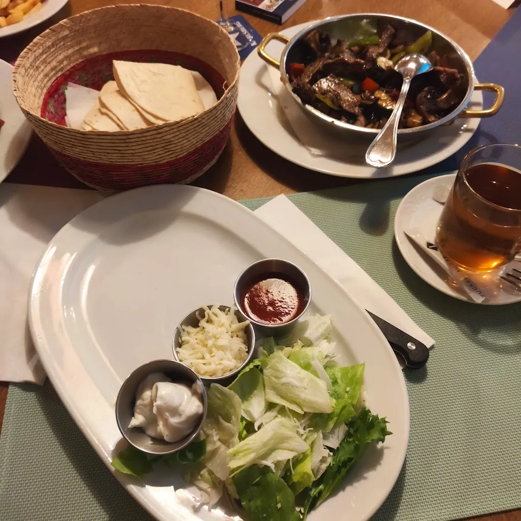 Menu_Mauros - Steak & Pasta im Pfälzer Hof_Sand_image_6