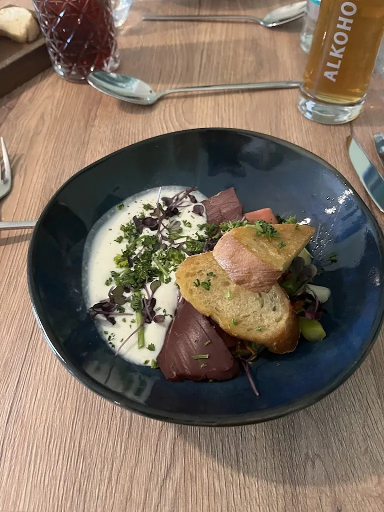 Restaurant Feinheit_Halsenbach_slider_image_3