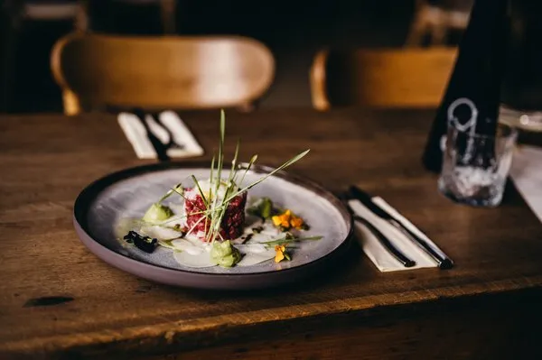 TAFELSTEIN Restaurant // Gut & Gastlich Stallmann-Hiestand_Uelversheim_slider_image_2