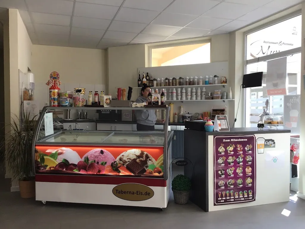 Melly's Eiscafé_Harthausen_slider_image_1
