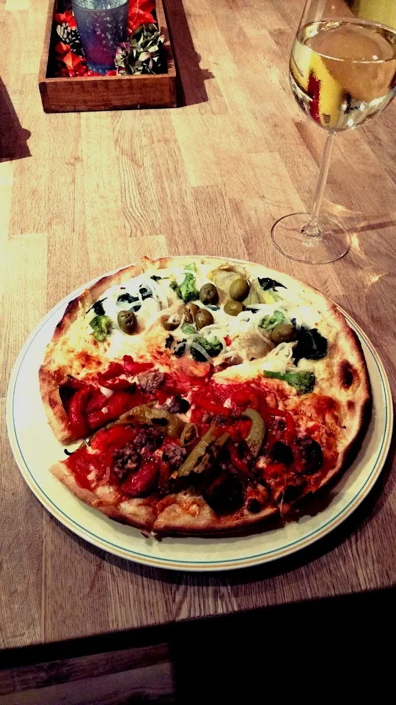 Restaurant Pizzeria Pizzamania_Hargesheim_slider_image_2