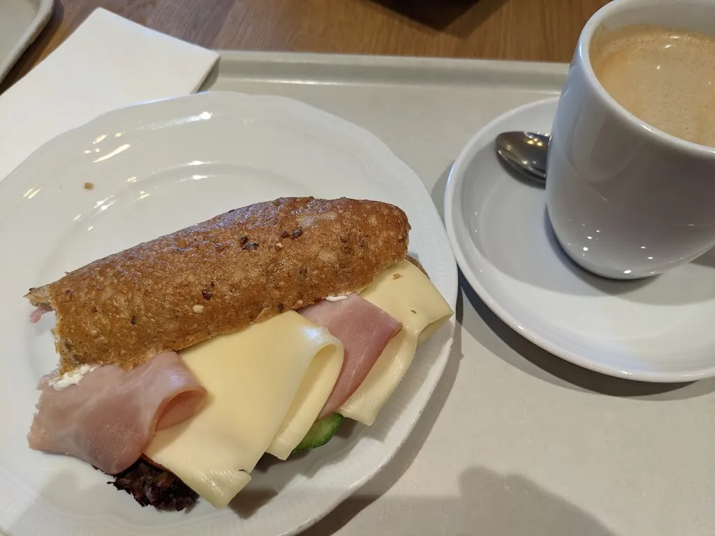 Lotta Ruottinen_Café Reis GEW SÜD, Bäckerei & Konditorei_Gilching_review