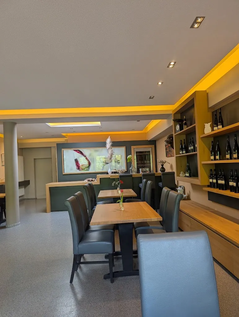 Weingut & Gutsschänke Steigerhof_Harxheim_slider_image_1