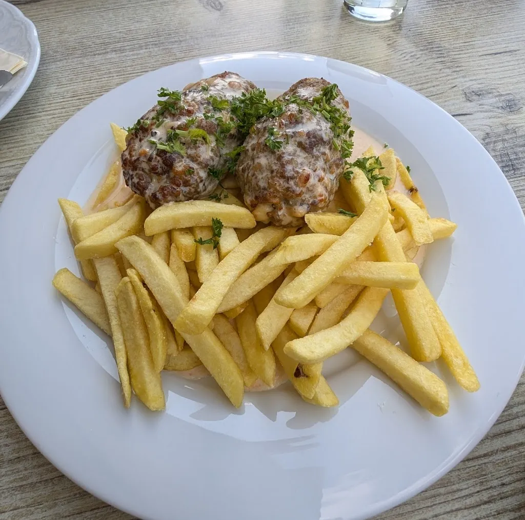 Weingut & Gutsschänke Steigerhof_Harxheim_slider_image_2