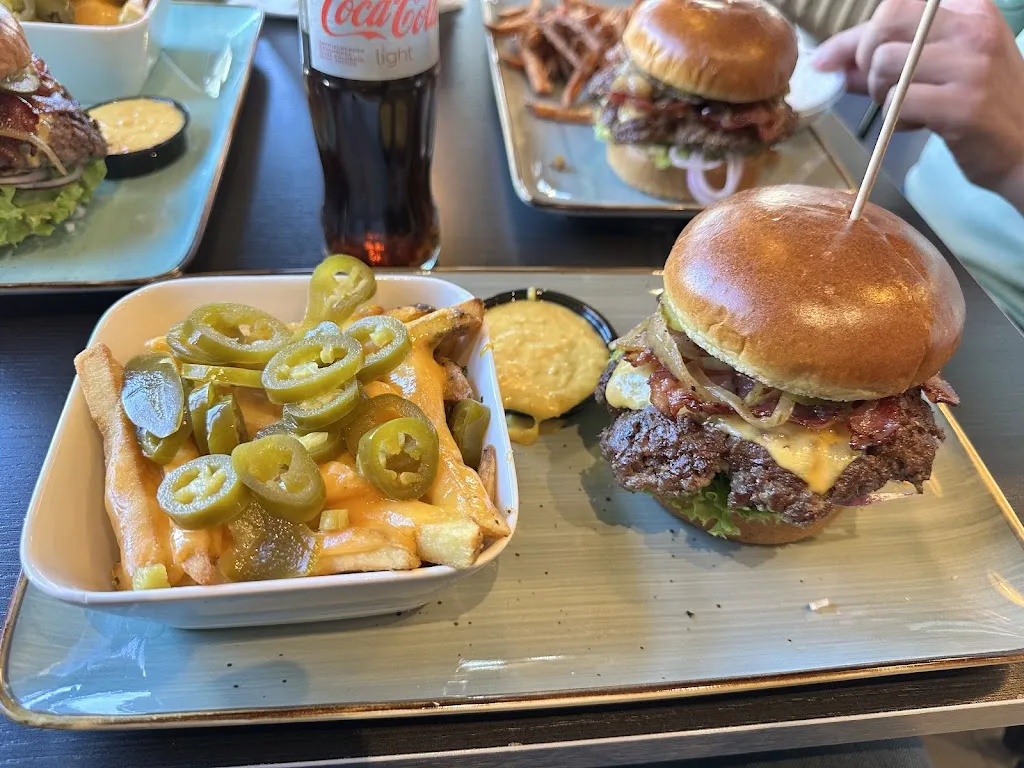 the HAKK burgers & co_Hachenburg_slider_image_3