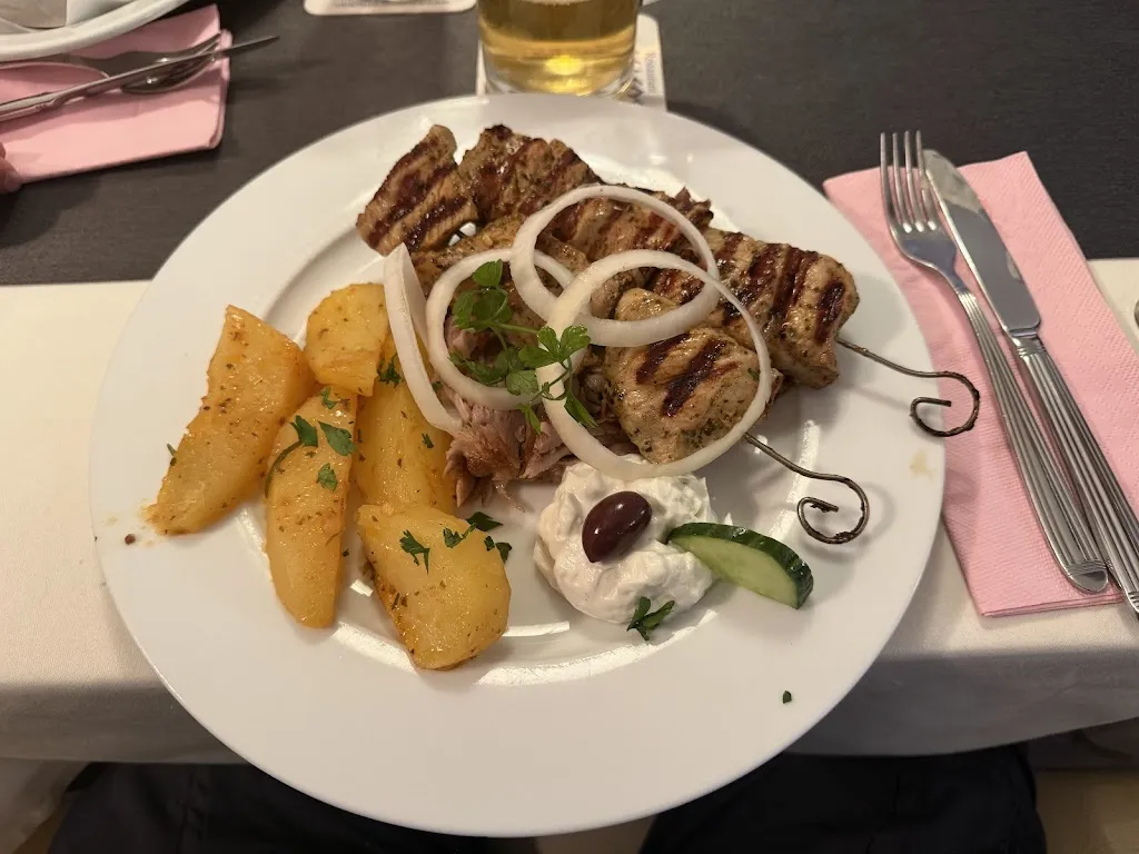 Hotel Friedrich mit Restaurant Pegasos_Hachenburg_slider_image_3