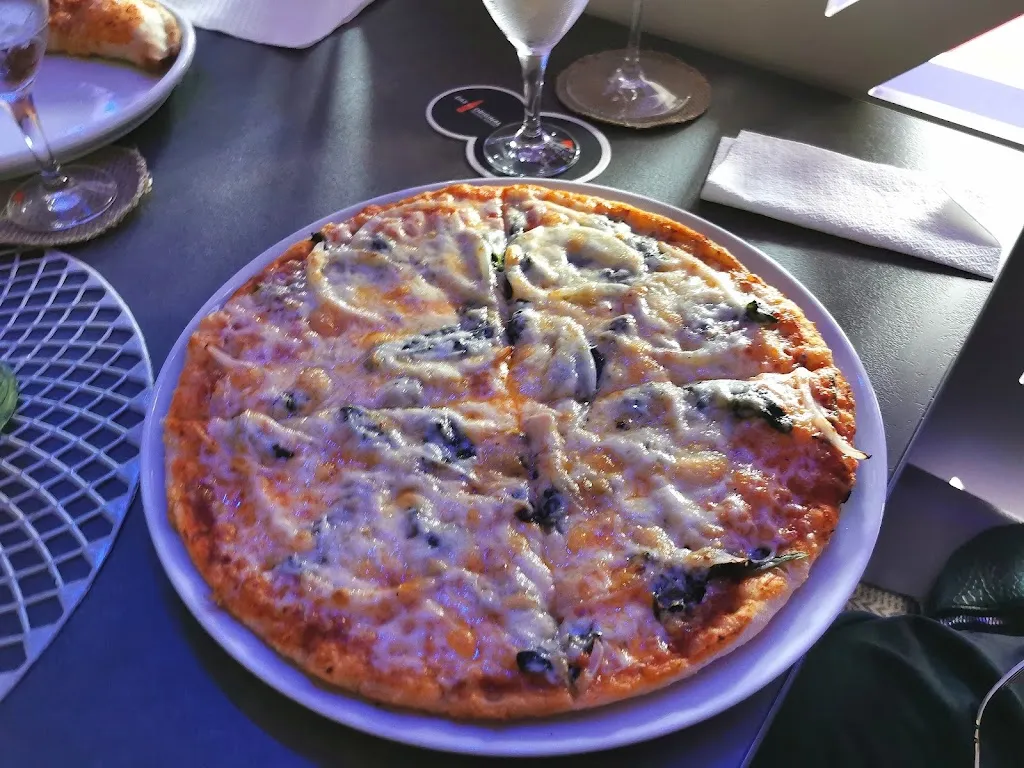 Patrick “yvanmuller683” Seeger_Pizzeria Grazia_Hachenburg_review