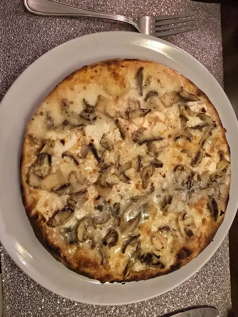 Hüseyin_Pizzeria Troja Hachenburg_Hachenburg_review