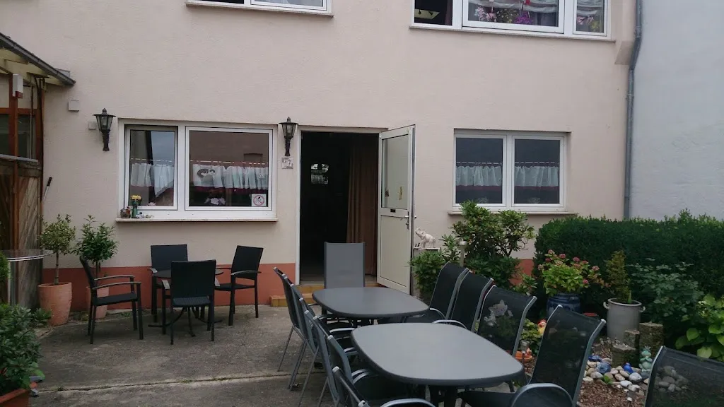 Katerstübchen restaurant in Rhein