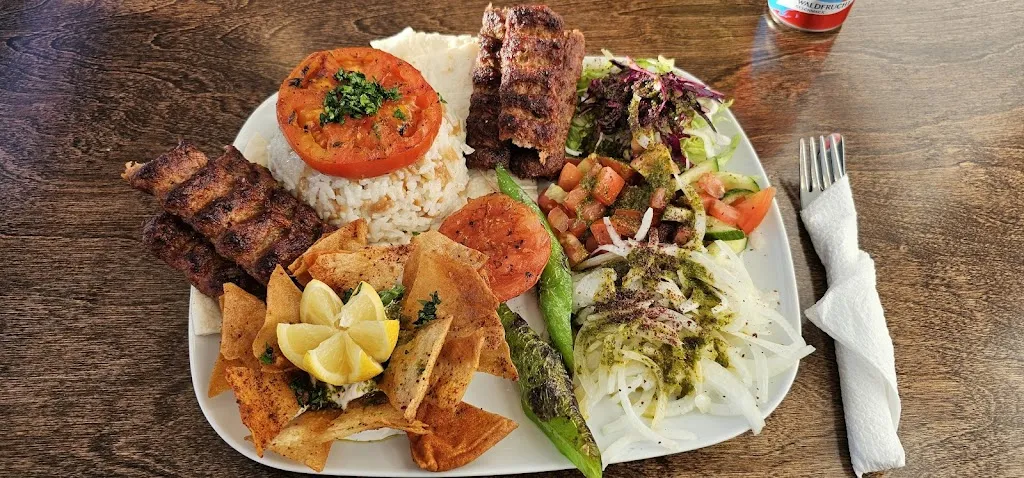 Arena 10 Pizza & Kebaphaus_Heiligenroth_slider_image_3