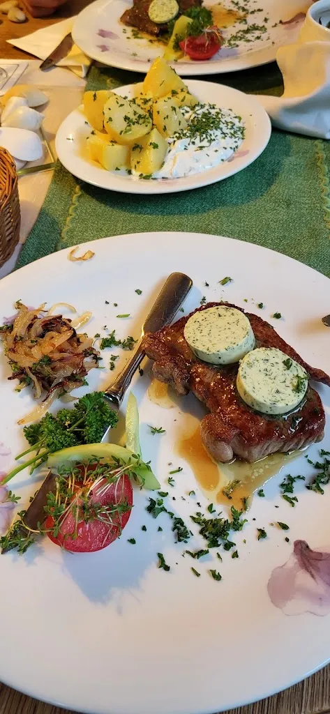 Dagmar Waimer_Tacheles_Diez_review